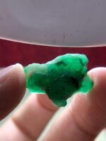 25.41ct Emerald Crystal from Swat – Vivid, Untouched, and Museum-Worthy - Image 2