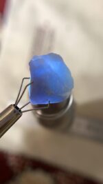 11.35 ct Afghan Hackmanite Crystal with Elegant Proportions and UV-Active Beauty - Image 5