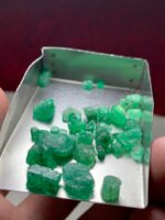 Swat’s Emerald Splendor: 35.70 Carat Rough Emerald Lot - Image 6