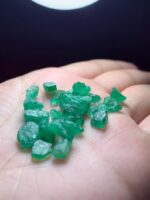 Swat’s Emerald Splendor: 35.70 Carat Rough Emerald Lot - Image 10