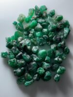 96.85ct Swat Emerald Lot: Raw Green Crystals, Pakistan - Image 6