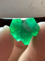 Majestic Green: 9.20 Carat Emerald Crystal from Swat Valley, Pakistan - Image 7