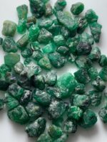 96.85ct Swat Emerald Lot: Raw Green Crystals, Pakistan - Image 9