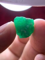 9.97ct Swat Emerald Crystal – Naturally Formed with Striking Color and Structure - Image 2