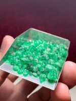 Volume & Versatility: A 62.30ct Swat Emerald Rough Lot with High-Yield Potential - Image 4