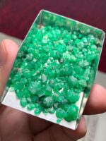 Volume & Versatility: A 62.30ct Swat Emerald Rough Lot with High-Yield Potential - Image 6