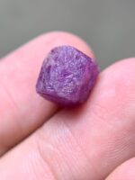 Raw African Ruby Crystal: 11.915ct Untreated Corundum - Image 2