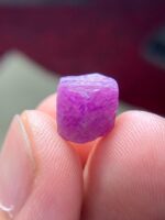Raw African Ruby Crystal: 11.915ct Untreated Corundum - Image 4