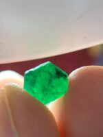 4.60ct Swat Emerald Crystal – Compact Raw Beauty with Vibrant Green Color - Image 10