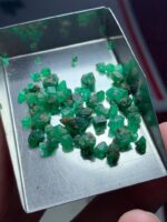 Rare 19.21ct Swat Emerald Rough Lot – Natural Green Crystals (9.15 x 5.31 x 4.20 mm) - Image 9