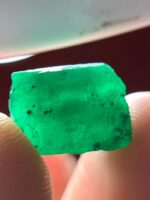 Unveiling the 13.75ct Emerald Crystal: A Gorgeous Gemstone of Timeless Beauty - Image 7
