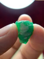 Brilliant 11.12ct Swat Emerald Crystal – A Compact Gem of Pure Natural Beauty - Image 5