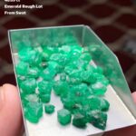 Discovering a Rare 46.65 ct Rough Emerald Lot from Swat, Pakistan