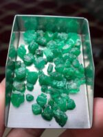 Discovering a Rare 46.65 ct Rough Emerald Lot from Swat, Pakistan - Image 3