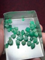 37.10ct Swat Emerald Rough Lot: High-Grade Crystals with Deep Green Saturation - Image 10