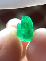 Discovering a Rare Beauty: 2.42 Carat Emerald Crystal from Swat - Image 9