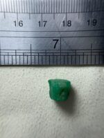 4.75ct Swat Emerald Crystal: A Compact Gem with Rich Color and Natural Form - Image 8