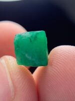 Stunning 5.75ct Emerald Crystal: Unveiling the Beauty of 9.53 x 7.85 x 7.32mm - Image 2