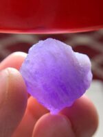 51.77 ct Hackmanite Crystal – A Statement Crystal of Rare Optical Wonder - Image 12