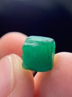 Stunning 5.75ct Emerald Crystal: Unveiling the Beauty of 9.53 x 7.85 x 7.32mm - Image 4