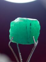 Stunning 5.75ct Emerald Crystal: Unveiling the Beauty of 9.53 x 7.85 x 7.32mm - Image 6
