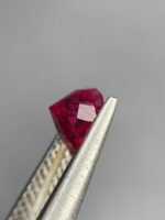 A Rare Beauty – 0.82 ct Natural Afghan Ruby - Image 9