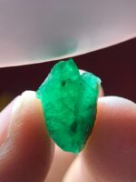 Hidden in the Hills: A 7.15ct Swat Emerald Crystal and Its Rare Beauty - Image 5
