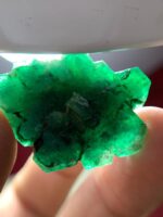 48.65ct Swat Emerald Crystal: Museum-Grade Gem from Pakistan’s Emerald Belt - Image 3
