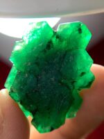 48.65ct Swat Emerald Crystal: Museum-Grade Gem from Pakistan’s Emerald Belt - Image 8