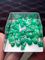 Raw Power in Green: 56.14 Carat Swat Emerald Rough Lot - Image 2