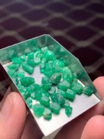 Raw Power in Green: 56.14 Carat Swat Emerald Rough Lot - Image 7