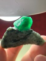 Regal Swat Emerald: 115-Carat Natural Specimen - Image 11