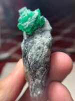 A Monumental 274.50ct Swat Emerald Specimen: Rare Natural Treasure - Image 4