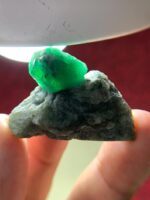 Regal Swat Emerald: 115-Carat Natural Specimen - Image 7