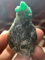 A Monumental 274.50ct Swat Emerald Specimen: Rare Natural Treasure - Image 8