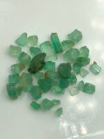 19.10 ct Rough Emerald from Panjshir, Afghanistan - Image 3