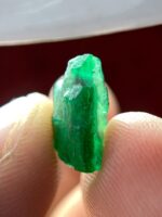 New Arrival: A 4.91 ct Swat Emerald Crystal with Impressive Dimensions - Image 8