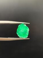 Natural Swat Valley Emerald Crystal – 2.20 Carats, Unheated & Untreated - Image 2