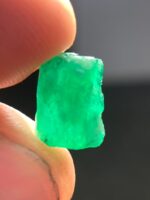 Majestic 4.53ct Emerald from Swat: A Rare Gem of Exceptional Beauty - Image 2