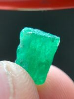 Majestic 4.53ct Emerald from Swat: A Rare Gem of Exceptional Beauty - Image 7