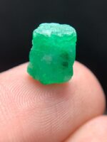 Majestic 4.53ct Emerald from Swat: A Rare Gem of Exceptional Beauty - Image 10