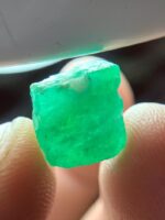 6.65ct Swat Emerald Crystal – A Distinctive Deep-Green Gem from Pakistan - Image 5
