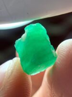 6.65ct Swat Emerald Crystal – A Distinctive Deep-Green Gem from Pakistan - Image 6