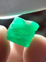 6.65ct Swat Emerald Crystal – A Distinctive Deep-Green Gem from Pakistan - Image 7