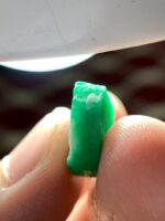 8.25ct Swat Emerald Crystal – A Broad, Vivid Green Gem from Pakistan - Image 4