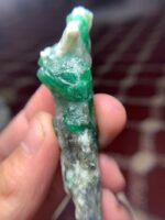 102.80-Carat Swat Emerald Specimen: A Giant Emerald Column Shaped by the Earth - Image 10