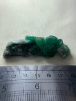 102.80-Carat Swat Emerald Specimen: A Giant Emerald Column Shaped by the Earth - Image 4