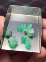 A 25.39 ct Emerald Rough Lot from Swat: Natural Beauty in Its Purest Form - Image 4