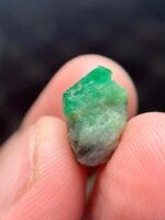 7.70ct Swat Emerald Specimen– A Fine Natural Green Gem from Pakistan - Image 8