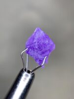 2.57ct Rare Afghan Hackmanite Crystal – Compact Wonder of Light - Image 7